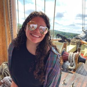 Meet your Posher, Eliya